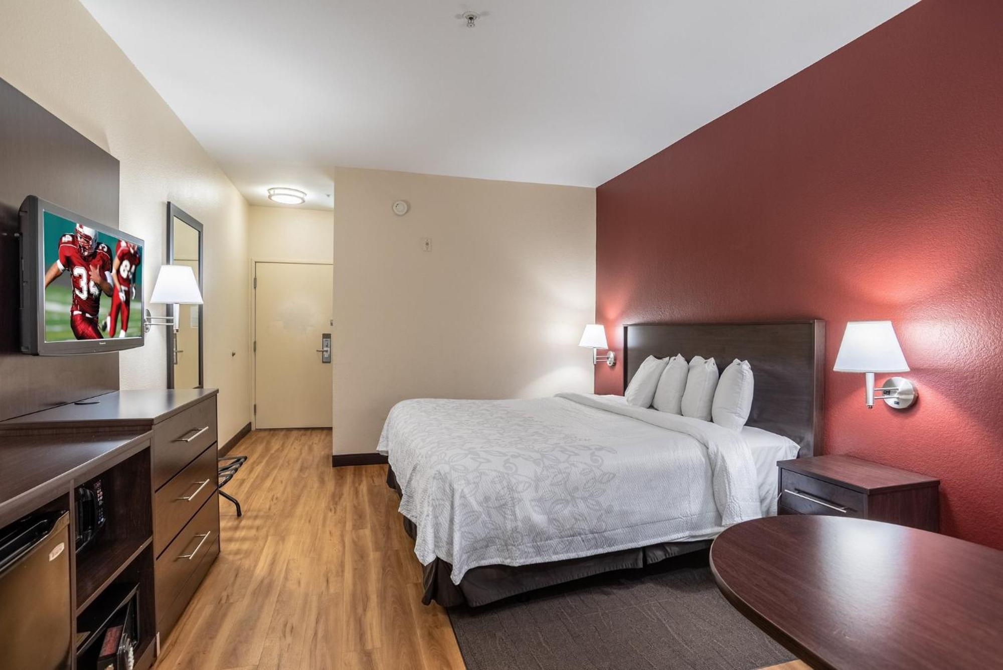 Red Roof Inn Plus+ Houston - Energy Corridor Exterior foto
